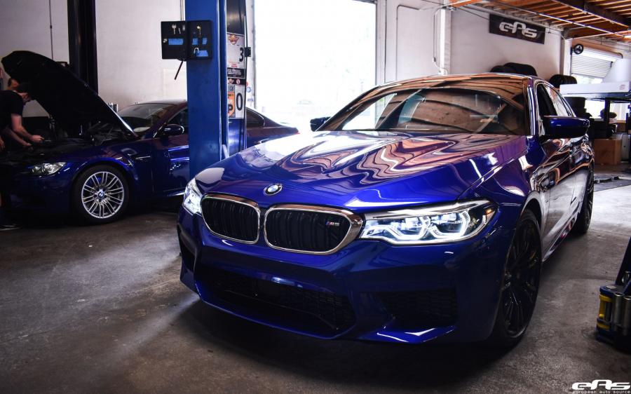  BMW M5 Marina Bay Blue by EAS (F90) 2018 года  (фото 5 из 34)